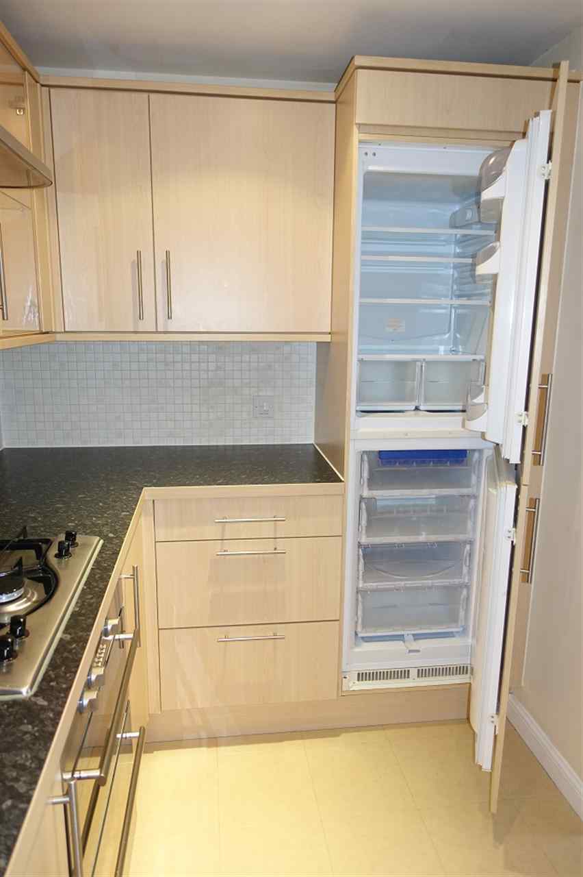 resized-2349823-LAVENDER COURT - KITCHEN 1.jpg